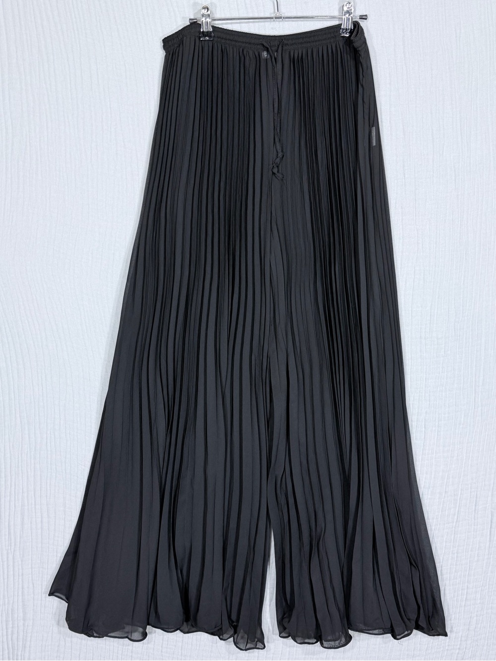 VENUS Black Sheer Pleated Wide Leg Cover-Up Pants – Size M - Picture 2 of 7